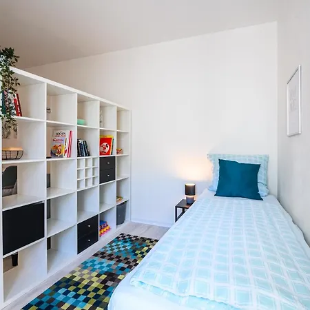 Grosszuegige Wohnung, Top-lage Auf Dem Werder, Max 4 Personen *