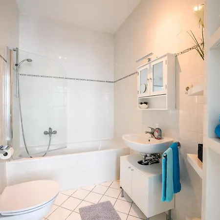 Appartement Grosszuegige Wohnung, Top-lage Auf Dem Werder, Max 4 Personen *