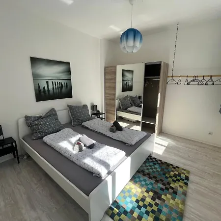 Grosszuegige Wohnung, Top-lage Auf Dem Werder, Max 4 Personen Appartement *
