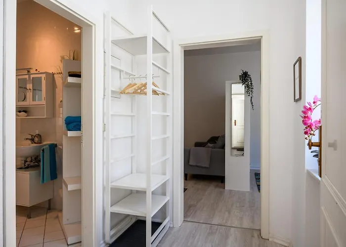 Großzügige Wohnung, Top-lage Auf Dem Werder, Max 4 Personen Magdeburg