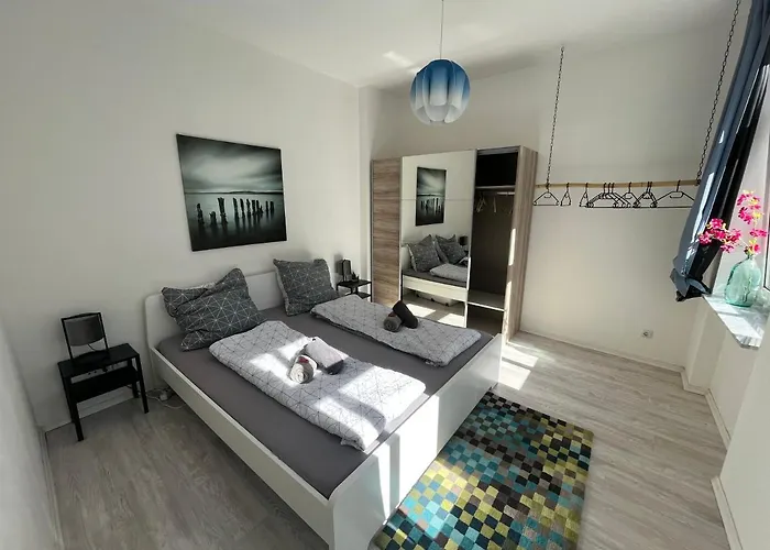 Großzügige Wohnung, Top-lage Auf Dem Werder, Max 4 Personen Apartment *